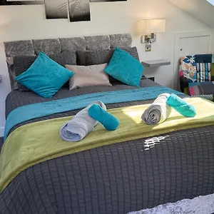 Guest house Rosemary House Accommodation-nr Brs Airport